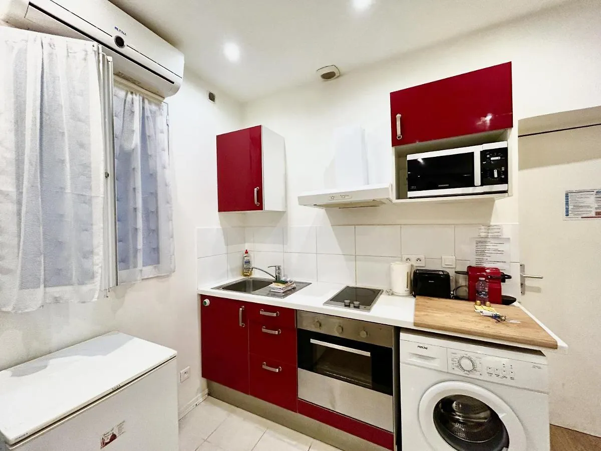 Apartment Aparthotel Riviera - Old Town - 2 Minutes Promenade Des Anglais Et Plage - Charmant Appartement 2 Pieces Ac - Chateau 2 Nice France